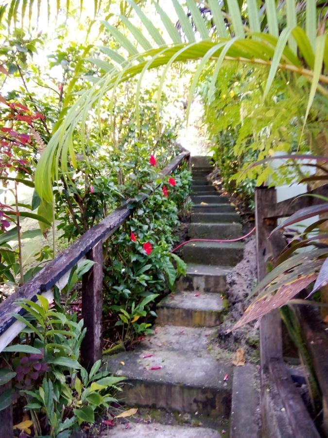Island Home Honiara Exterior photo